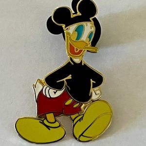 Disney Donald Dressed as Mickey Mouse Pin